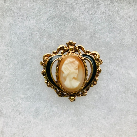Vintage Florenza Cameo Brooch - AS IS - Picture 1 of 4